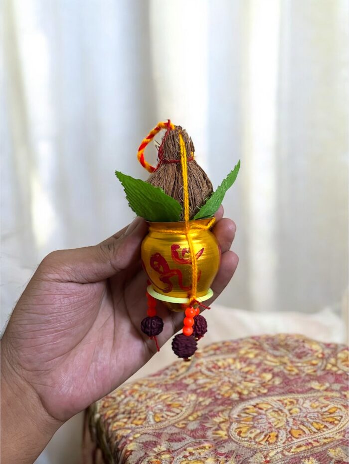 বাসার দরজা বা মন্দিরের সামনে ঝোলানোর জন্য ২ পিস মঙ্গল ঘট - Image 2