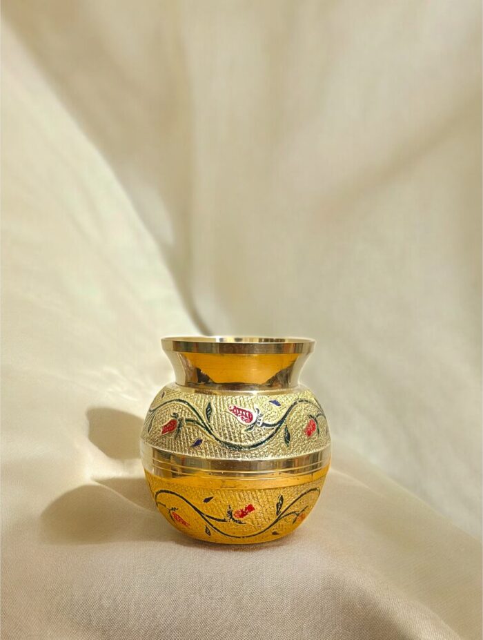 img_4881 পিতলের ইন্ডিয়ান মিনা করা ঘটি – ৪” | ৫০০ মিলি | ৩৮০ গ্রাম - Image 3