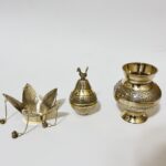 সাউথ ইন্ডিয়ান পিতলের মঙ্গল ঘট - ৯ ইঞ্চি- ৯৮০ গ্রাম - Image 2