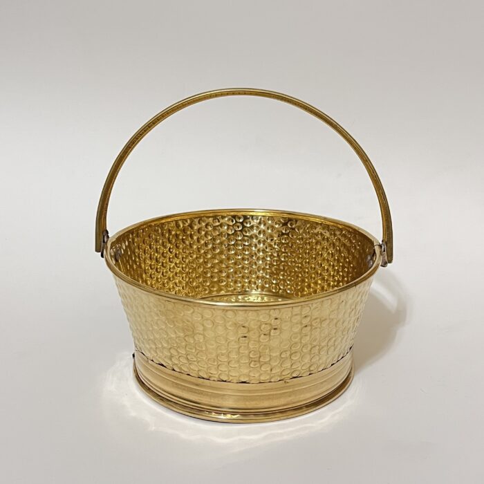 img_7444 পিতলের হালকা ফুলের সাজি- ৭/৩.৫ ইঞ্চি- ৩২০ গ্রাম - Image 1