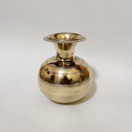 পিতলের ছোট কলস- ১.৫ লিটার- ১ কেজি ২০ গ্রাম