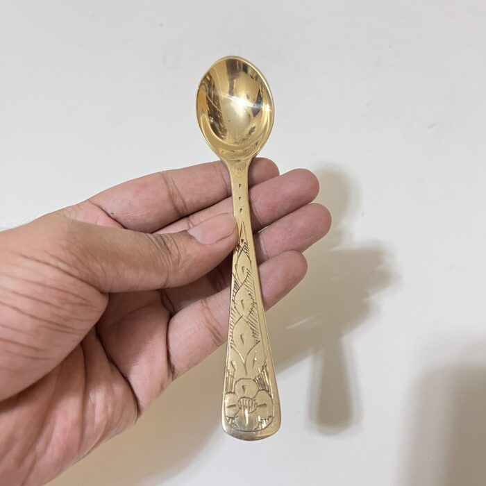 img_7841 পিতলের টি চামচ- ৫.৫ ইঞ্চি- ৪০ গ্রাম - Image 4