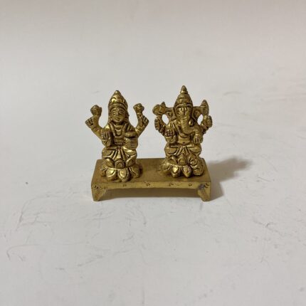 পিতলের এন্টিক ডিজাইনের ধনলক্ষ্মী গণেশ সেট- ২.৫ ইঞ্চি- ৩০০ গ্রাম