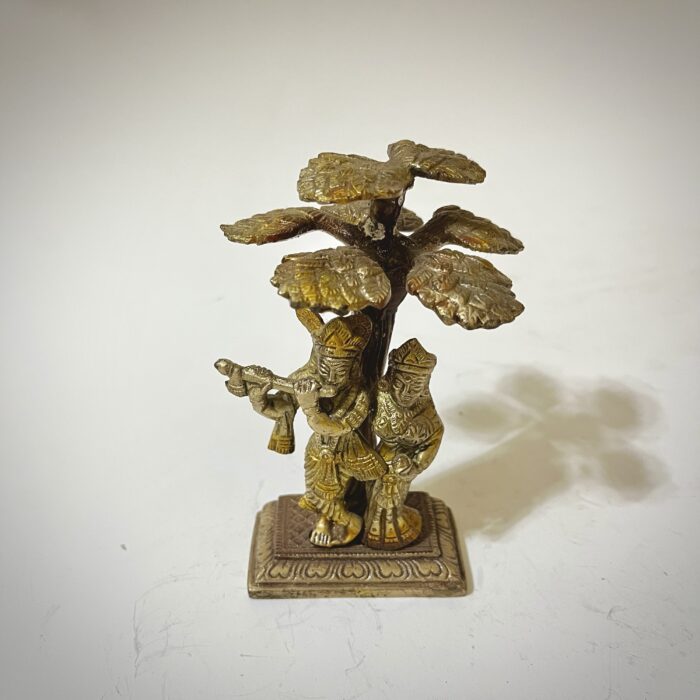 img_7931 পিতলের রাধা কৃষ্ণ- ৫ ইঞ্চি- ৬২৫ গ্রাম - Image 3