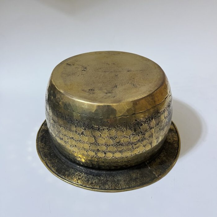 img_7944 পিতলের পুরনো সসপেন - অনেক মজবুত - ১০ ইঞ্চি - ১ কেজি ৪৪৫ গ্রাম - Image 2