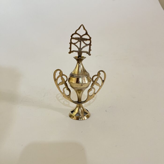 img_7947 পিতলের পুরনো সুরমাদানি- ৬ ইঞ্চি- ৯০ গ্রাম - Image 3