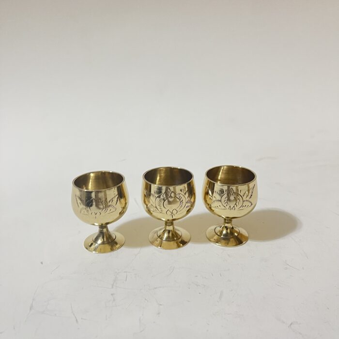 img_8061 Brass Old Surahi Set - Small Showpiece - 4 pieces - Image 5