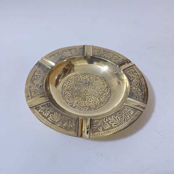 Brass Old Tra - 8 inches - 480 gram - Image 1