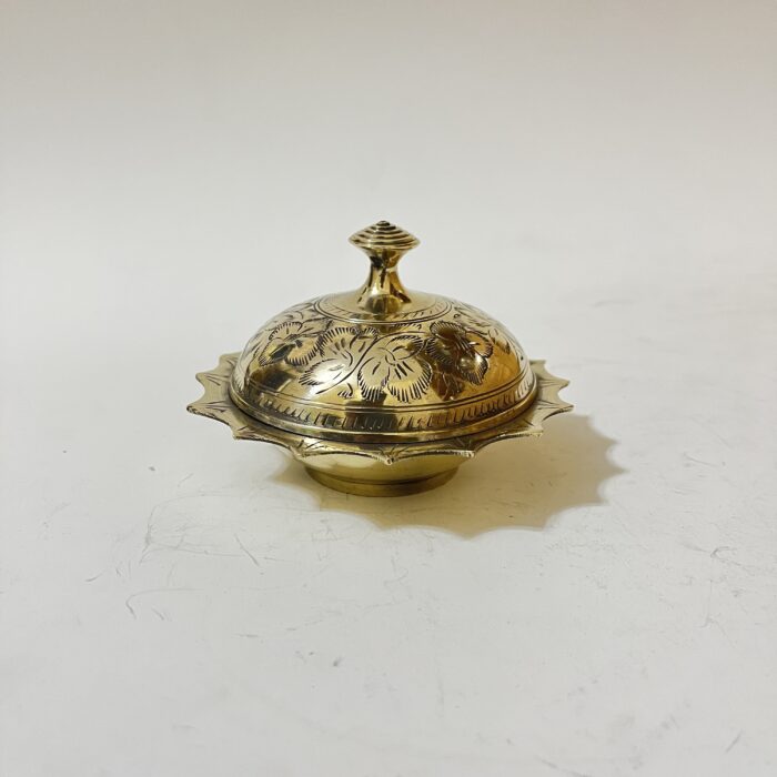 পিতলের পুরনো পাউডার কেস - ৪.৫ ইঞ্চি - ১৯০ গ্রাম - Image 1