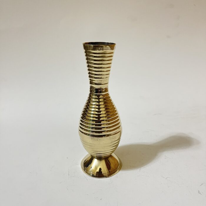 img_8078 পিতলের পুরনো ফুলদানি- ছোট সাইজ - Image 1