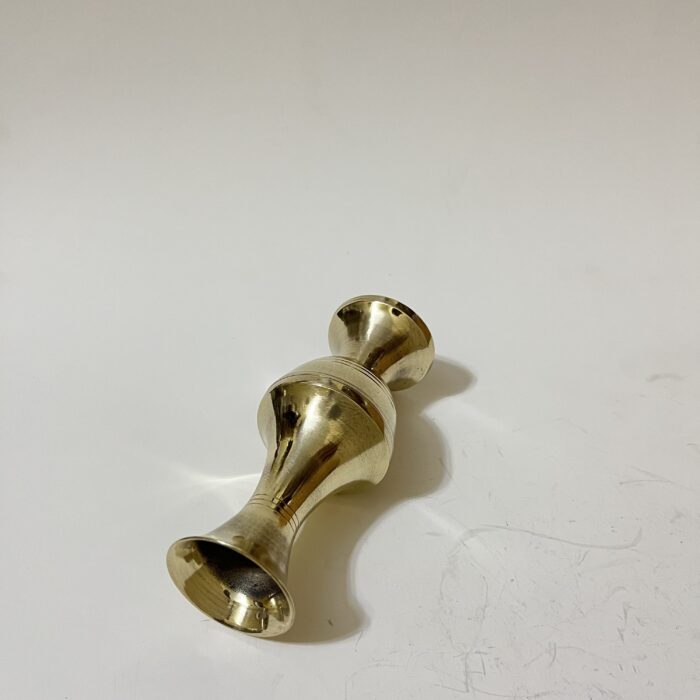 img_8093 পিতলের ছোট ফুলদানি - ৬ ইঞ্চি- ১৫৫ গ্রাম - Image 2