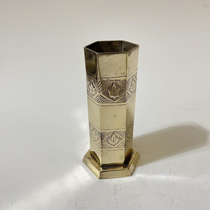 পিতলের ফুলদানি - ৬ ইঞ্চি- ৪০৫ গ্রাম - Image 1