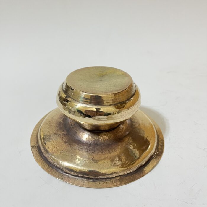 img_8099 পিতলের পুরনো চিলমচি - ছোট সাইজ - ৬ ইঞ্চি- ২৮৫ গ্রাম - Image 3