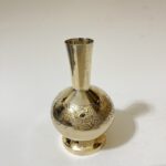 পিতলের পুরনো ফুলদানি - ৮.৫ ইঞ্চি- ৮৭০ গ্রাম