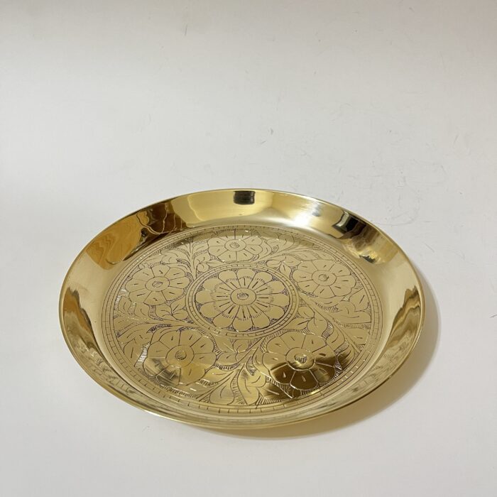 প্রিমিয়াম কোয়ালিটি পিতলের নকশা প্লেট - ৯.৭ ইঞ্চি- ৮০০ গ্রাম - Image 1