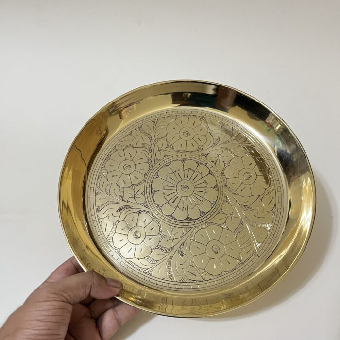 প্রিমিয়াম কোয়ালিটি পিতলের নকশা প্লেট - ৯.৭ ইঞ্চি- ৮০০ গ্রাম - Image 3