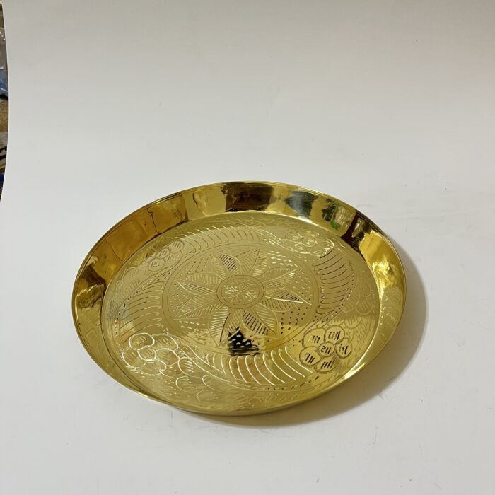 img_8413 পিতলের নকশা প্লেট - ১১ ইঞ্চি - ৭০০ গ্রাম - Image 1