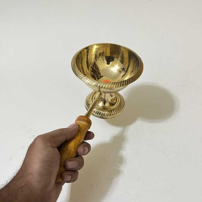 পিতলের ধূপদানি - ৪০০ গ্রাম - ৪.৫ ইঞ্চি - Image 3