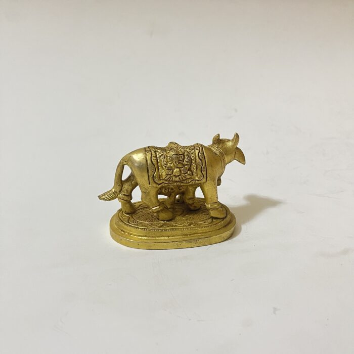 পিতলের এন্টিক ডিজাইনের গাভী সেট- ৩ ইঞ্চি - ৪৫০ গ্রাম - Image 2