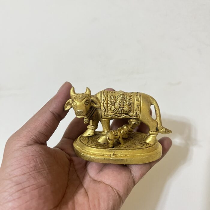 পিতলের এন্টিক ডিজাইনের গাভী সেট- ৩ ইঞ্চি - ৪৫০ গ্রাম - Image 3