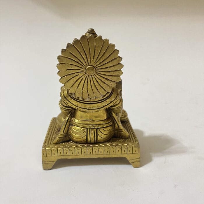 পিতলের এন্টিক ডিজাইনের ধন কুবের বিগ্রহ - ৫ ইঞ্চি - 1470 গ্রাম - Image 3