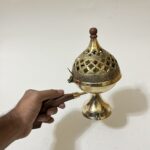 Brass South indian Dhupdani - 8 inches - 500 gram - Image 4