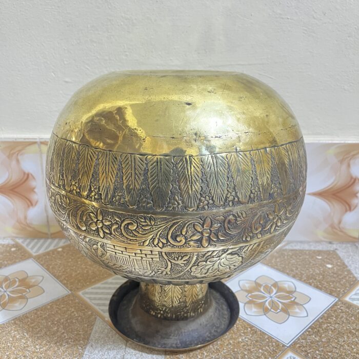 পিতলের নকশা কলস - ১০ লিটার - ২১৭০ গ্রাম - Image 5