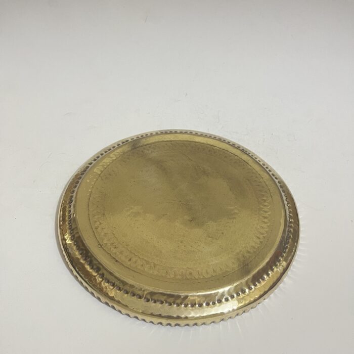 পিতলের রিকাব থালা - পুরাতন - ১১ ইঞ্চি - ৫০০ গ্রাম - Image 2