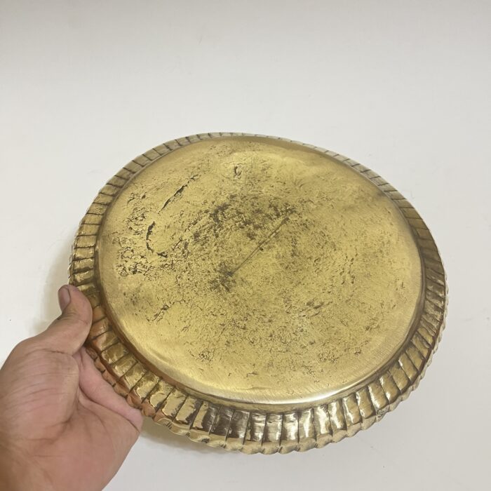 পিতলের পুরনো থালা - ১০ ইঞ্চি - ৬৭০ গ্রাম - Image 2