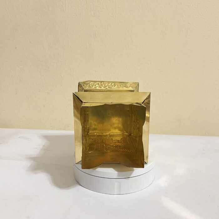 তুলসি গাছ রাখার পাত্র - পিতলের তৈরি- ২৫৫ গ্রাম - Image 3