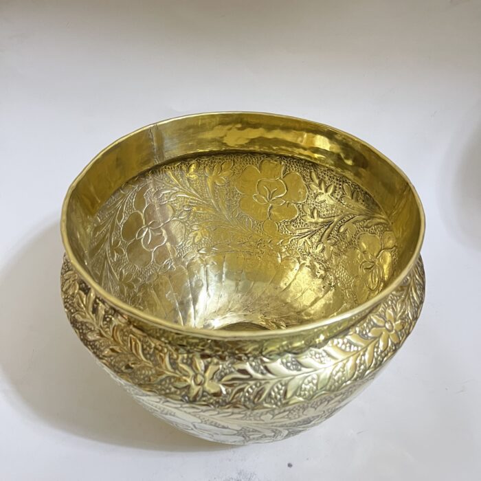 Brass Flowers Base - Size 11"/9.5" - 1100 gram - Image 2