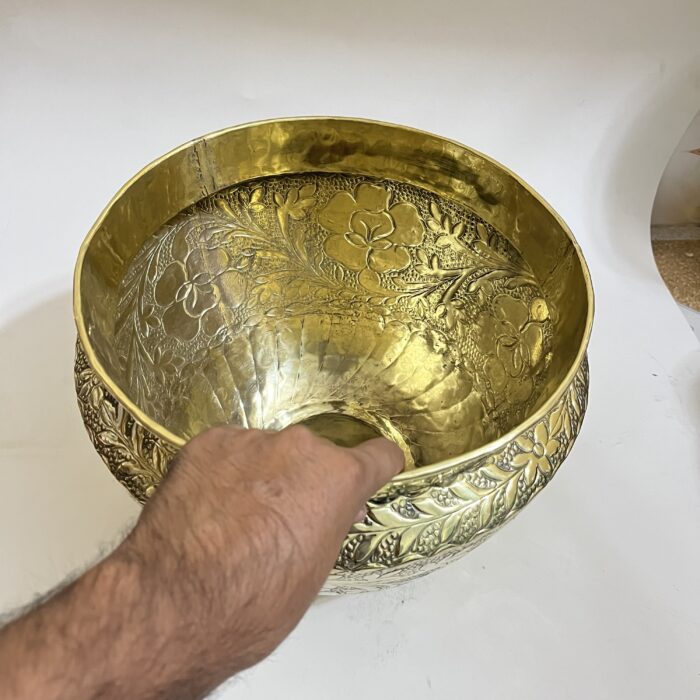 Brass Flowers Base - Size 11"/9.5" - 1100 gram - Image 4