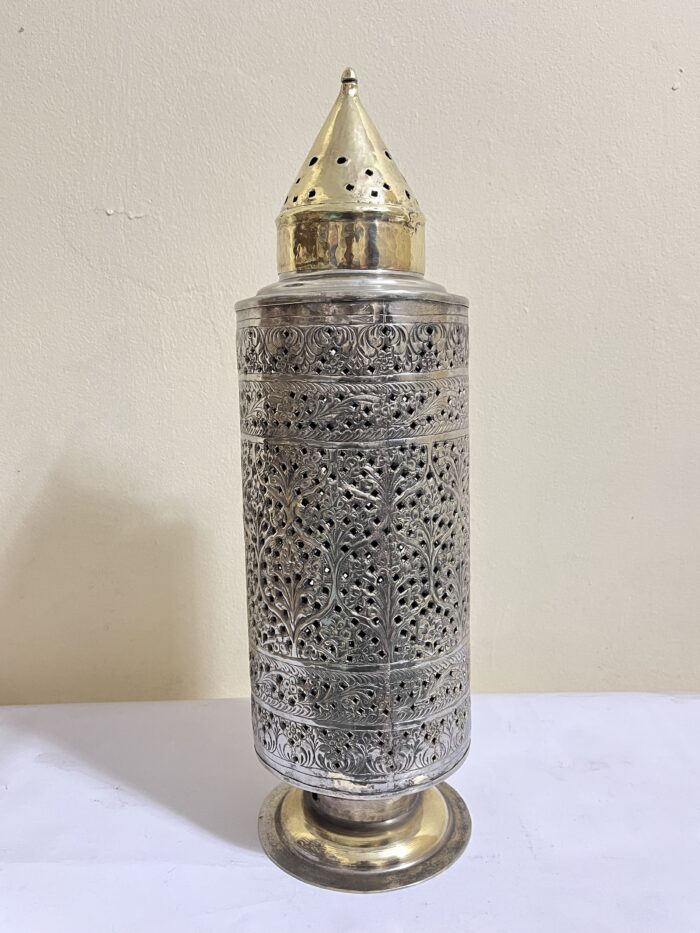 পিতলের পুরনো ল্যাম্প স্ট্যান্ড - নিকেল করা - ২২ ইঞ্চি - Image 1