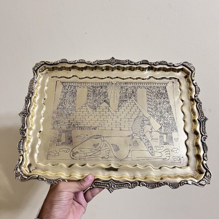 পিতলের পুরনো ট্রে - পলিশ করা - 14 ইঞ্চি - Image 2