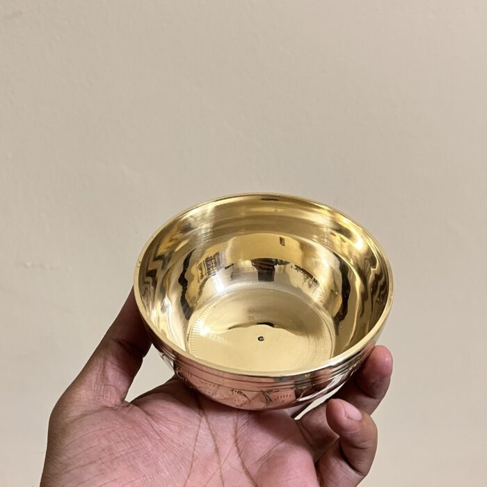 পিতলের নকশা বেবি ফিডিং সেট | ১ কেজি | প্লেট ৭.৫", বাটি ৪", গ্লাস ৩", টি‑চামচ ৫" - Image 9