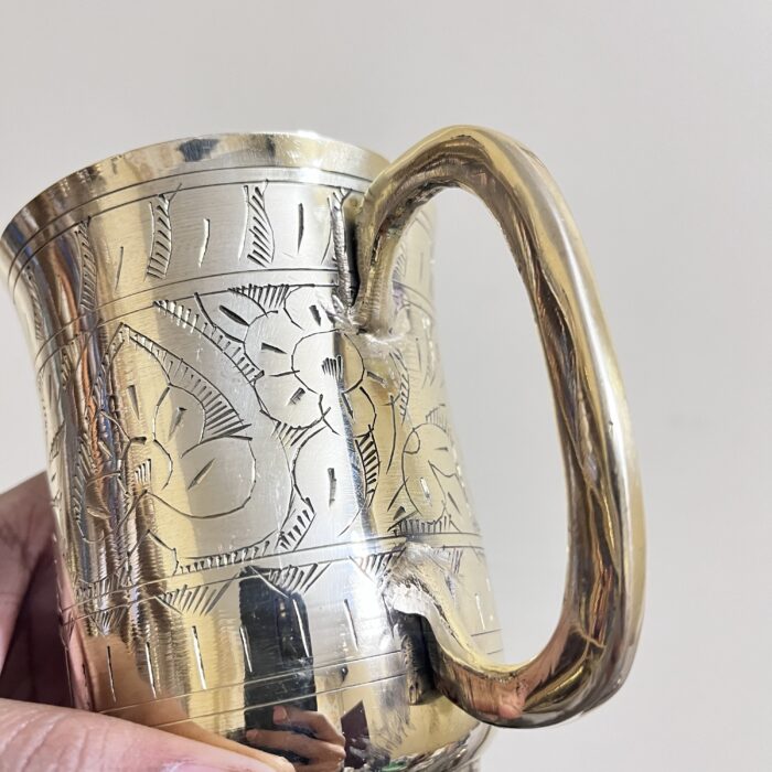 প্রিমিয়াম পিতলের হাতে নকশা করা পানির মগ | ৪৫০ মিলি | ৪৪০ গ্রাম | ফ্রি পলিশ পাউডার - Image 5