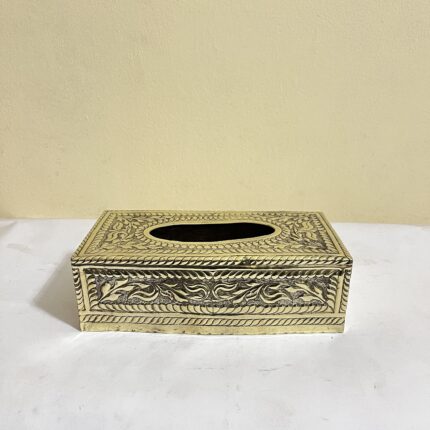 পিতলের টিস্যু বক্স (Handmade Design)
প্রিমিয়াম লুক | ঘর ও অফিস ডেকোর