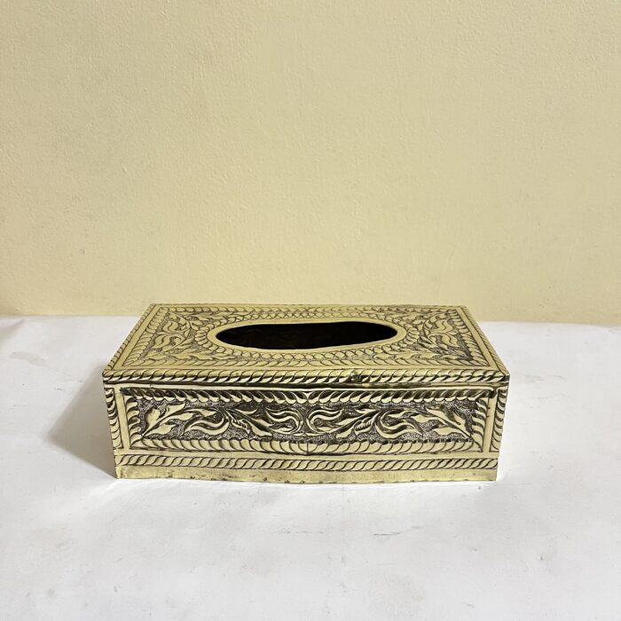 পিতলের টিস্যু বক্স (Handmade Design)
প্রিমিয়াম লুক | ঘর ও অফিস ডেকোর - Image 1