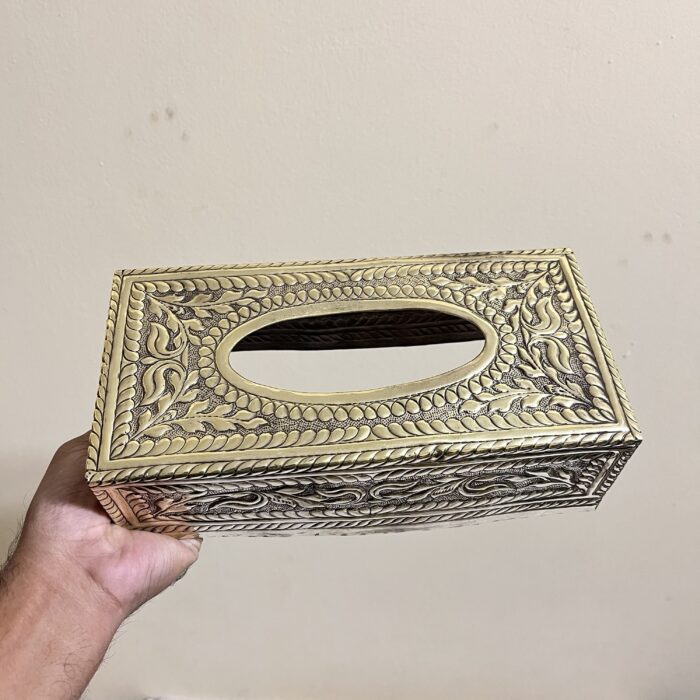 পিতলের টিস্যু বক্স (Handmade Design)
প্রিমিয়াম লুক | ঘর ও অফিস ডেকোর - Image 4