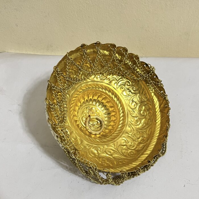 পিতলের ছত্র / ঝুলনা - হোম ডেকোর - বিগ্রহ এর ছত্র - ৮ ইঞ্চি  - ৫৩০ গ্রাম - Image 3