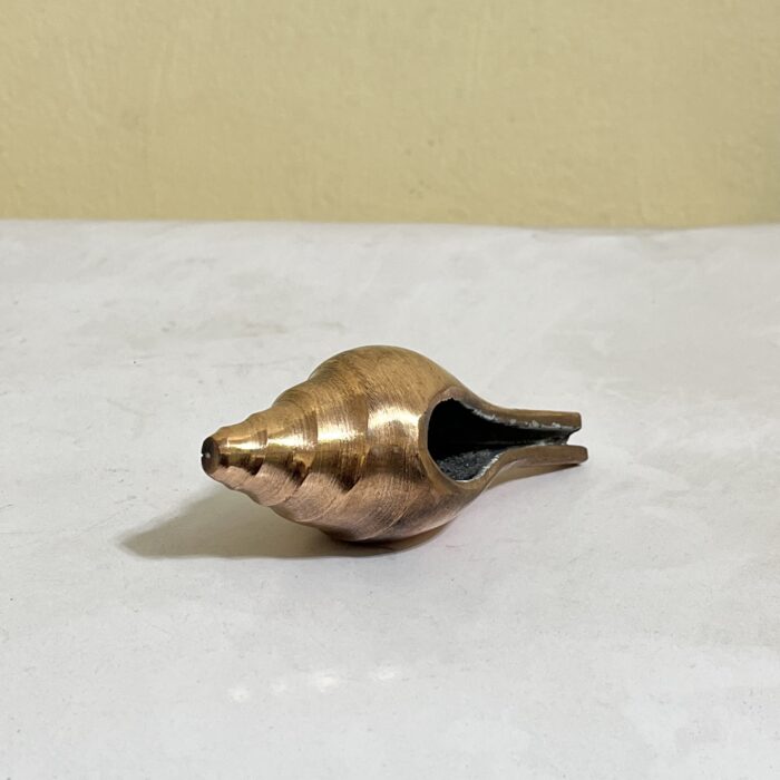 তামার জল শঙ্খ – ২৫০ গ্রাম | ৪.৫ ইঞ্চি | পূজা ও ডেকোরেশনের জন্য উপযোগী - Image 2