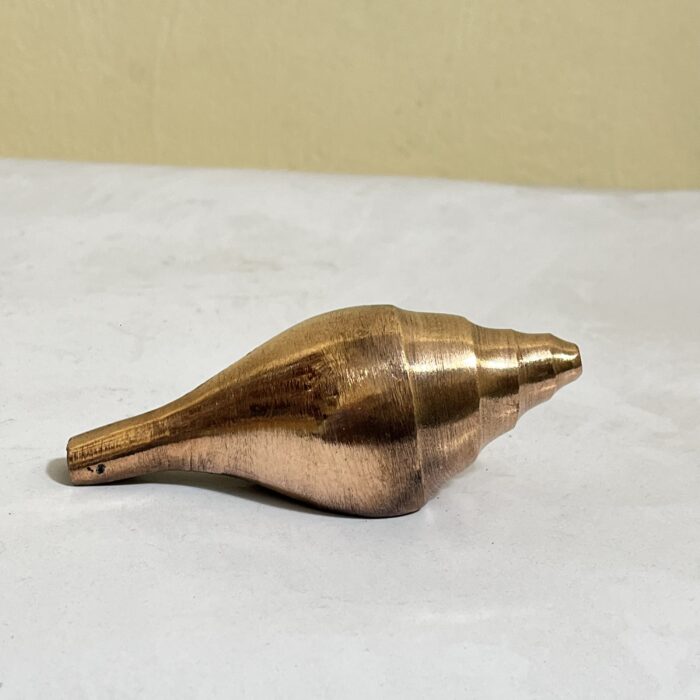 তামার জল শঙ্খ – ২৫০ গ্রাম | ৪.৫ ইঞ্চি | পূজা ও ডেকোরেশনের জন্য উপযোগী - Image 4