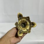 পিতলের পুরনো এন্টিক মোমদানি স্ট্যান্ড - ৪ ইঞ্চি - ৪১০ গ্রাম - Image 5