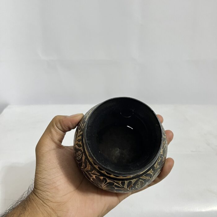 পিতলের কালো ঘটি - শোপিস - ২৭৫ গ্রাম - ৩ ইঞ্চি - Image 4