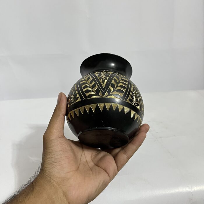 পিতলের মিনা করা কালো ঘট - শোপিস - ৬৫০ গ্রাম - ৪.৫ ইঞ্চি - Image 4