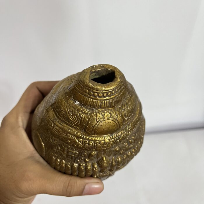 পিতলের নারায়ণ শঙ্খ - দেয়ালে টাঙানোর জন্য - শোপিস - ৮.৫ ইঞ্চি - ২ কেজি ২৫ গ্রাম - Image 4