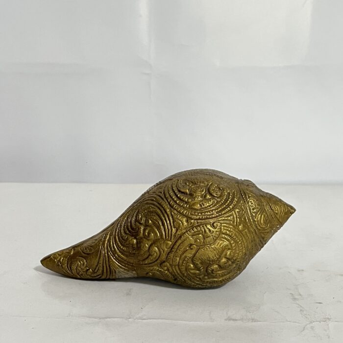 পিতলের লক্ষ্মী নারায়ণ শঙ্খ  - শোপিস - ৬.৫ ইঞ্চি - ১ কেজি ২৬০ গ্রাম - Image 2