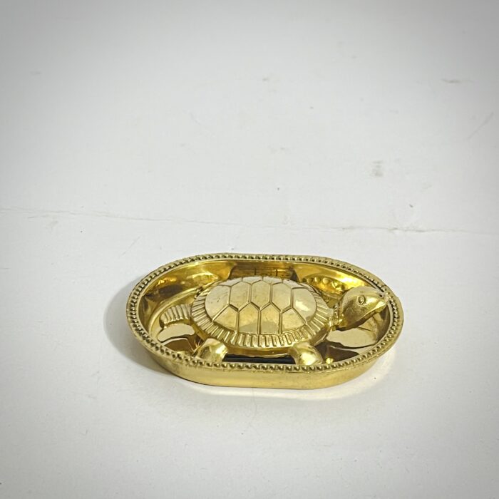 পিতলের কচ্ছপ – 2.5 ইঞ্চি, 70 গ্রাম | ঘর ও অফিসের জন্য শুভ শক্তির প্রতীক - Image 1