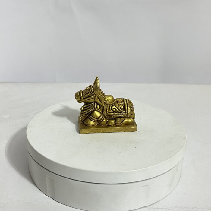 সাউথ ইন্ডিয়ান পিতলের ছোট নন্দী - ২ ইঞ্চি - ২০০ গ্রাম - Image 2