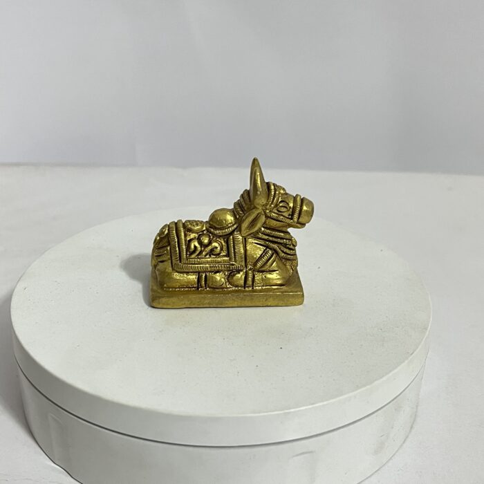 সাউথ ইন্ডিয়ান পিতলের ছোট নন্দী - ২ ইঞ্চি - ২০০ গ্রাম - Image 1